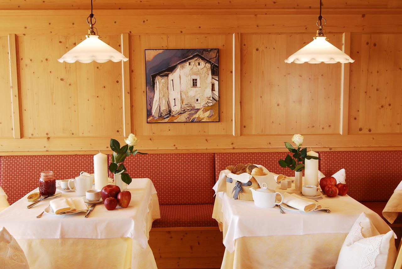 Small Hotel Sonne Tirolo Kültér fotó